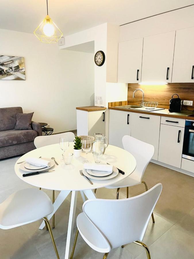 Le Quartz Tresum In A Modern Residence Near The Lake Garage Included Анси Екстериор снимка